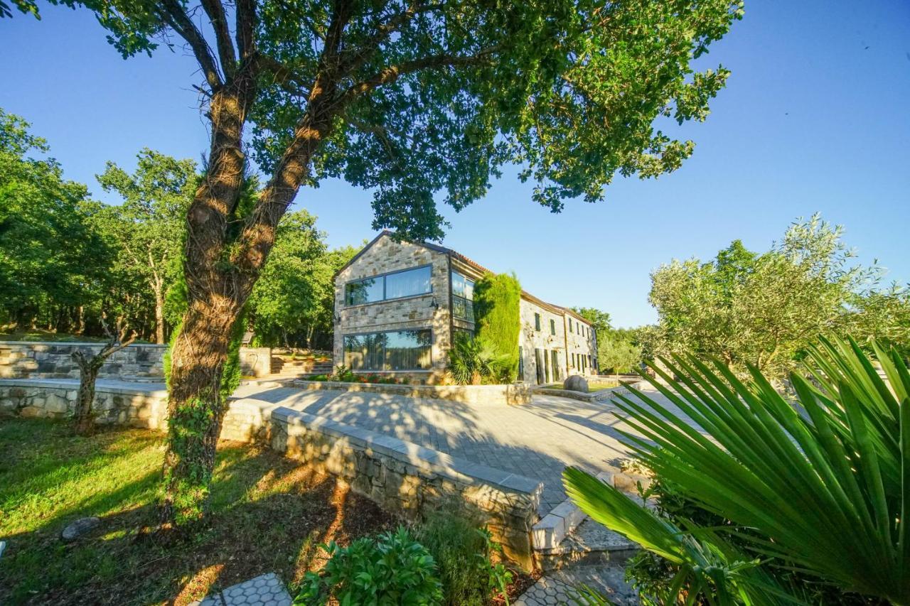 Stancija Ruseti Bed & Breakfast Oprtalj Bagian luar foto