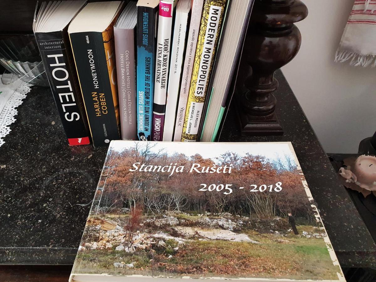Stancija Ruseti Bed & Breakfast Oprtalj Bagian luar foto