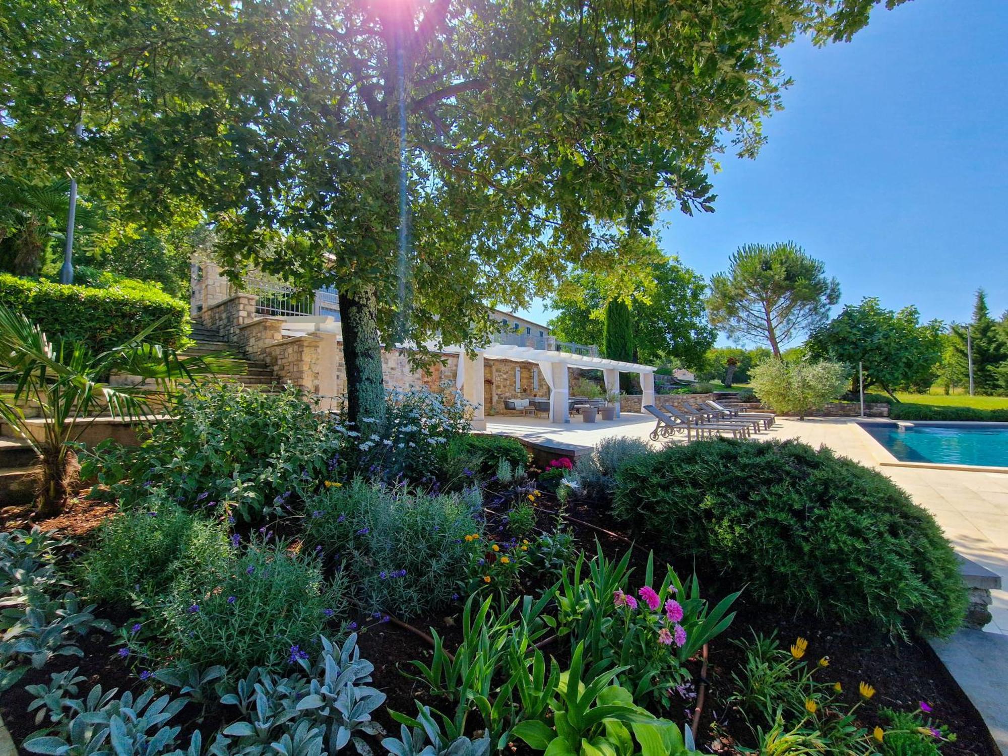 Stancija Ruseti Bed & Breakfast Oprtalj Bagian luar foto