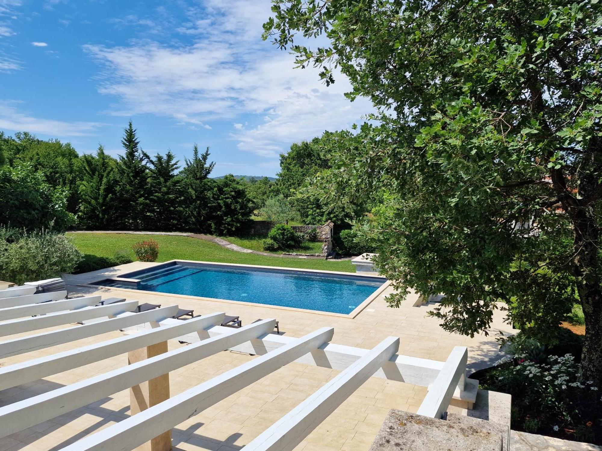 Stancija Ruseti Bed & Breakfast Oprtalj Bagian luar foto