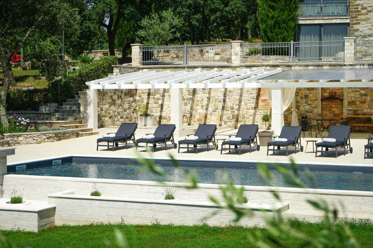 Stancija Ruseti Bed & Breakfast Oprtalj Bagian luar foto